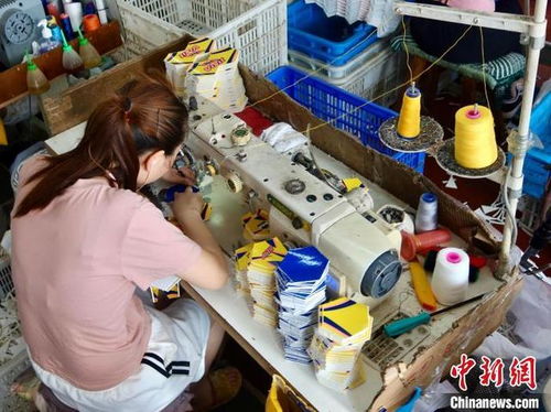 欧洲杯热度飙升 浙江义乌 体育系 商品产销忙